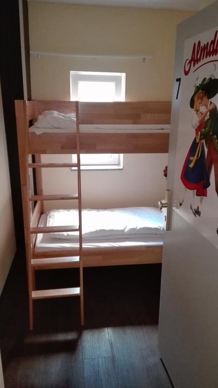 Alm Hostel Hamburg Phòng bức ảnh